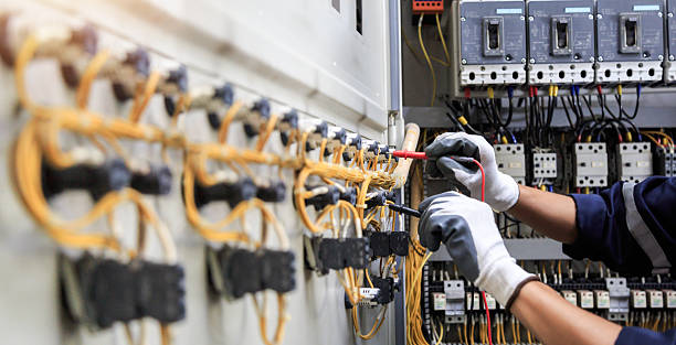 Professional Electrician technician working in West Park, CA